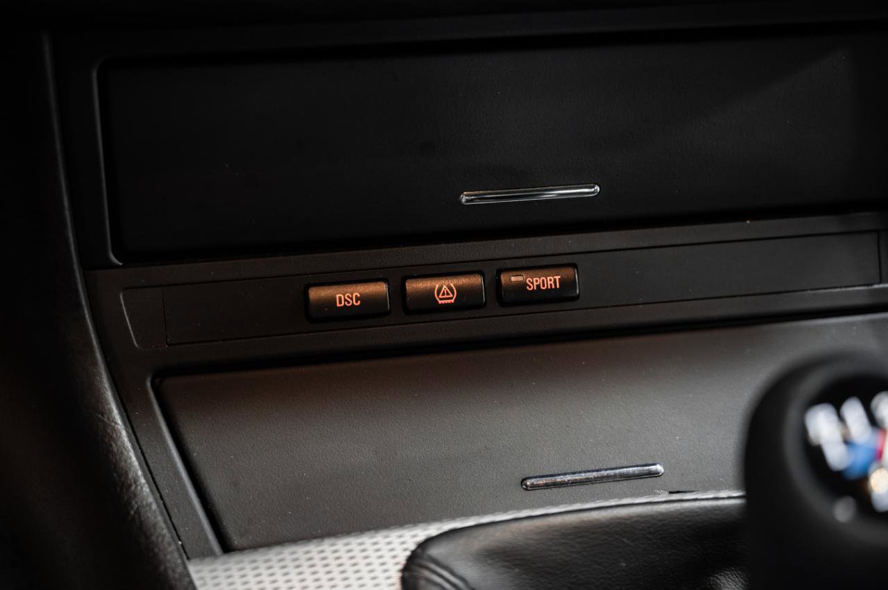 Used 2006 BMW M3 Coupe image 23