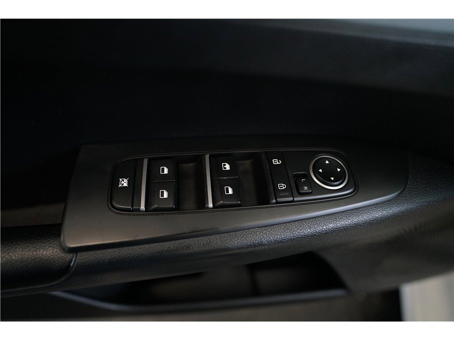 Used 2019 Kia Forte LXS image 16