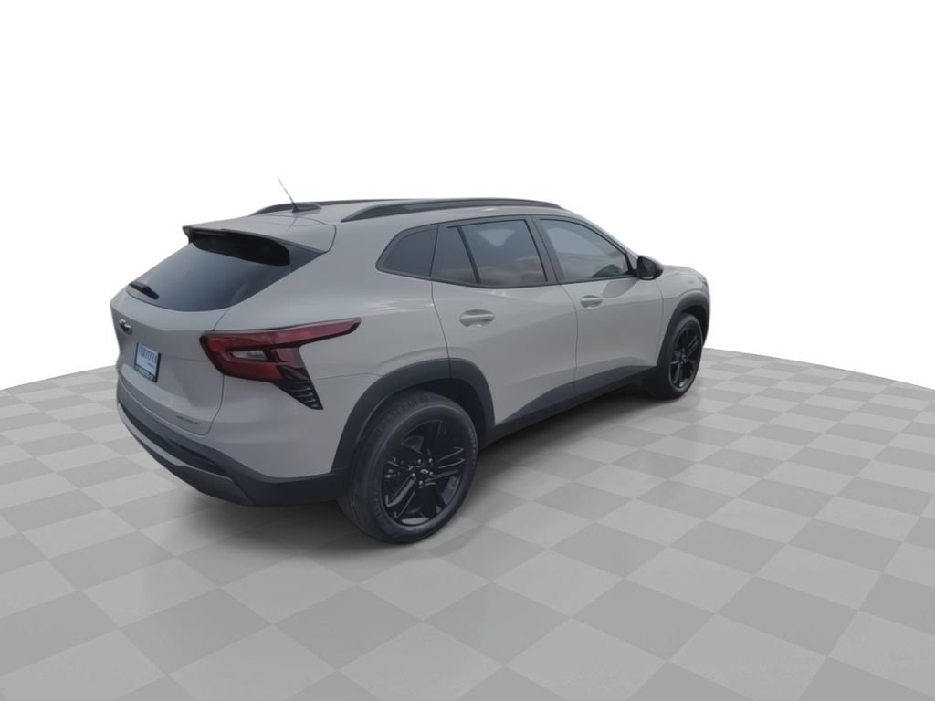 New 2026 Chevrolet Trax ACTIV w/ Sunroof Package FWD image 8