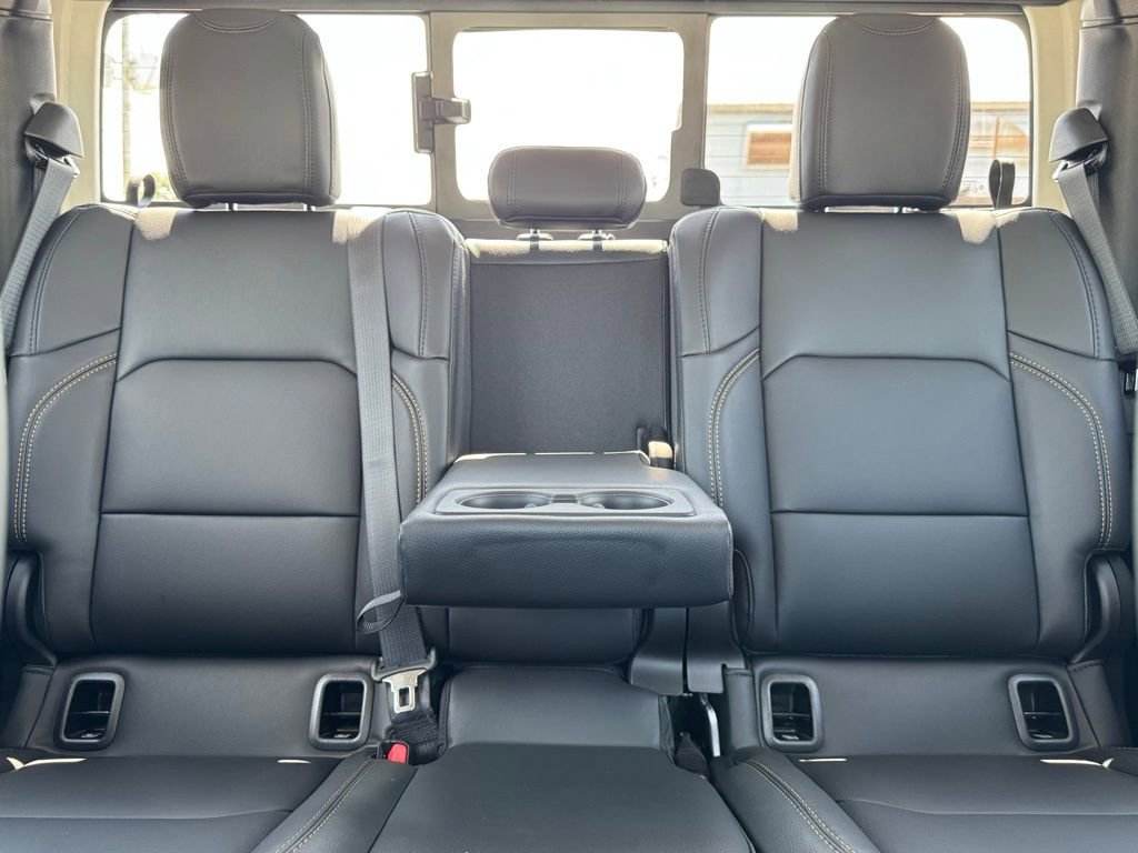 New 2025 Jeep Gladiator Sport w/ Premium Package image 24