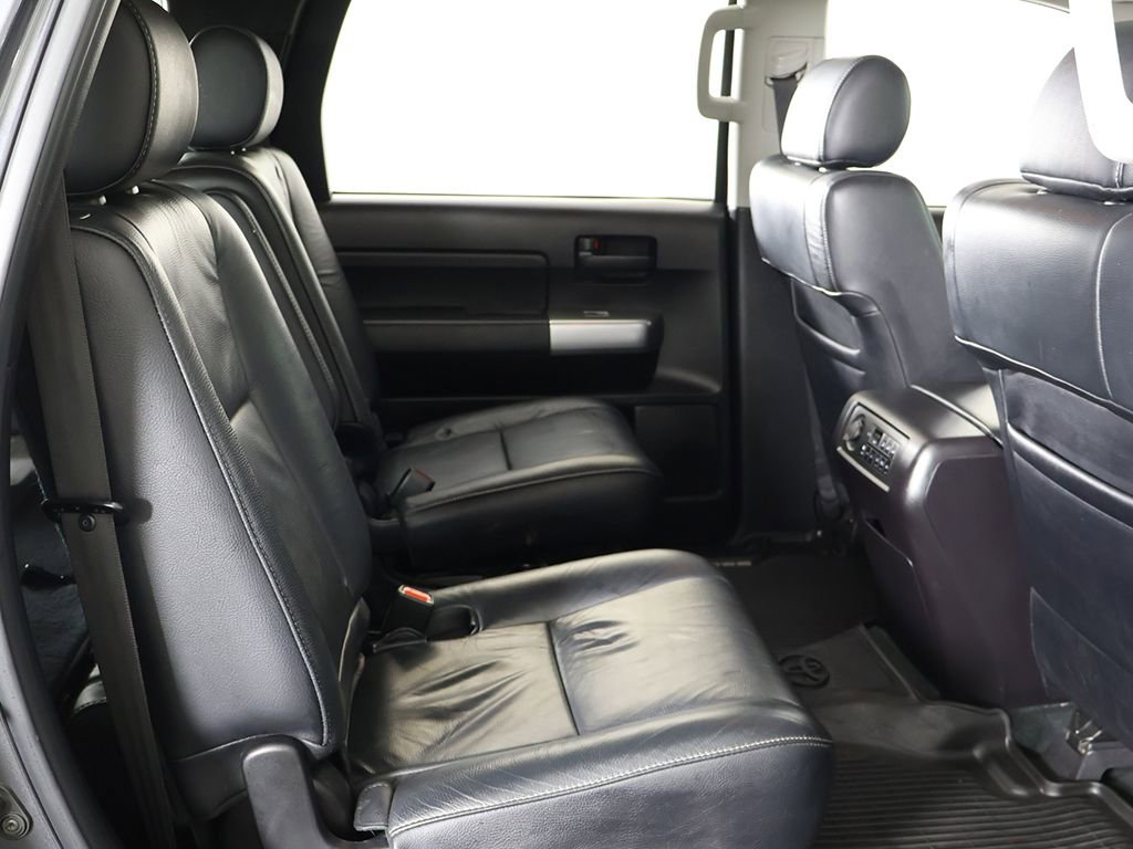 Used 2018 Toyota Sequoia TRD Sport image 38