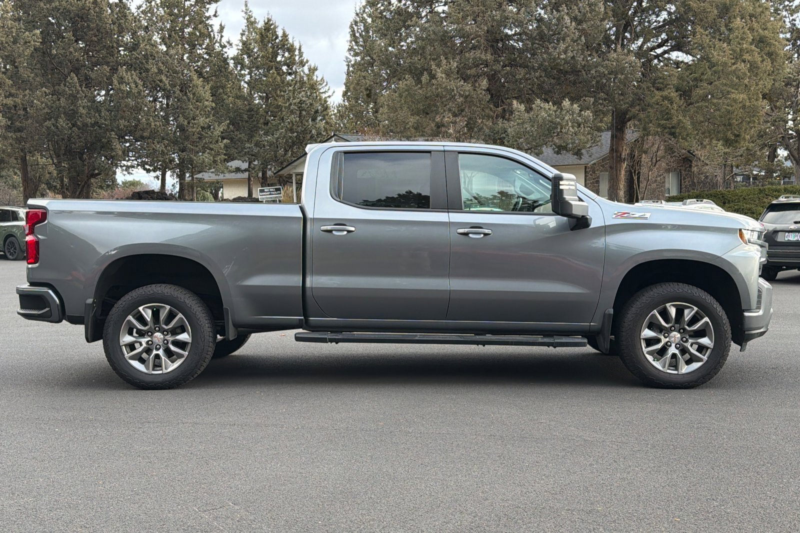 Used 2022 Chevrolet Silverado 1500 RST image 3