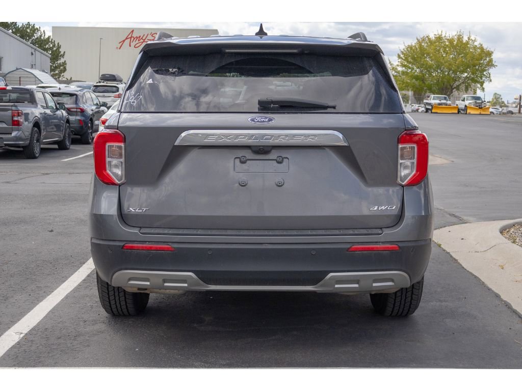 Used 2024 Ford Explorer XLT w/ Equipment Group 202A AWD/4WD image 6