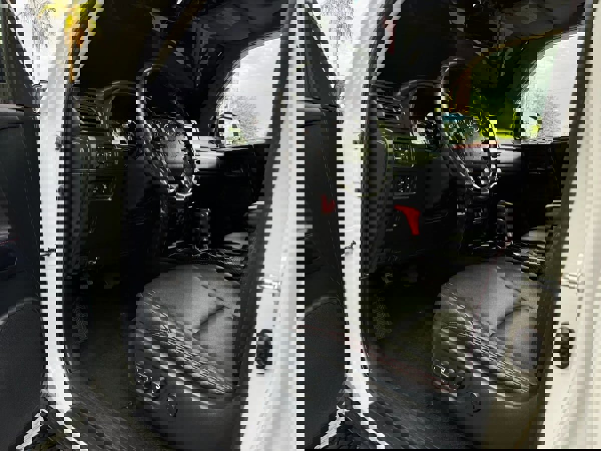 Used 2018 Toyota 4Runner TRD Off-Road Premium AWD/4WD image 42