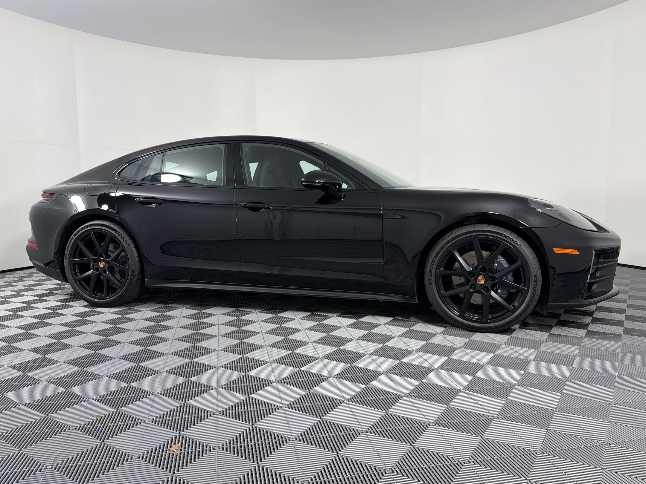 New 2026 Porsche Panamera image 11