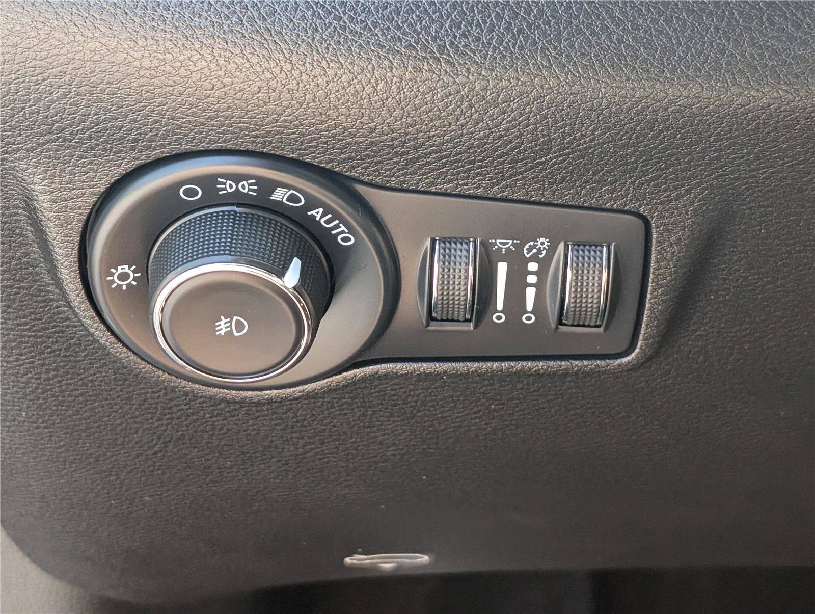 Used 2022 Jeep Compass Latitude AWD/4WD image 20