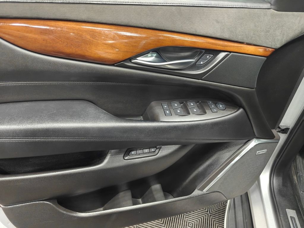 Used 2016 Cadillac Escalade ESV Luxury image 55