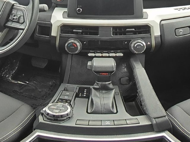Used 2024 Toyota Tacoma TRD Off-Road AWD/4WD image 21