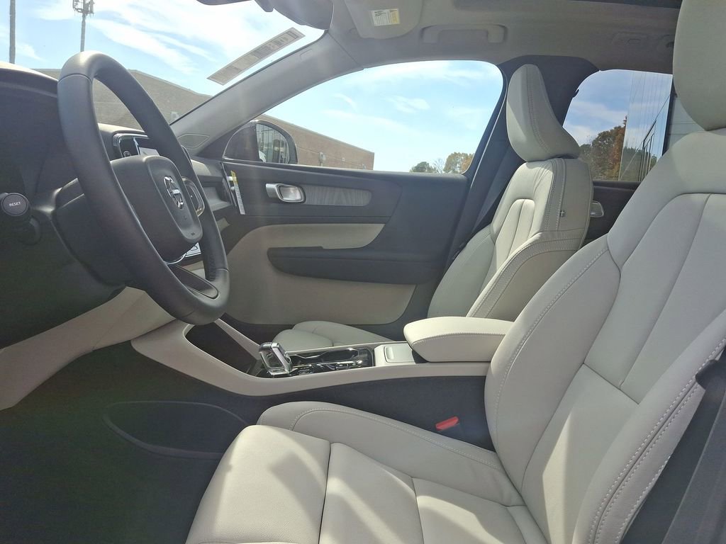 New 2026 Volvo XC40 B4 Plus w/ Protection Package image 14