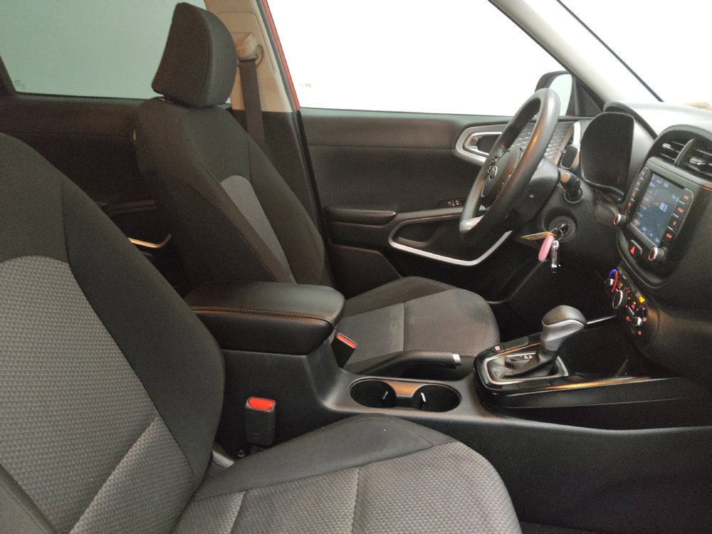 Used 2020 Kia Soul LX FWD image 21