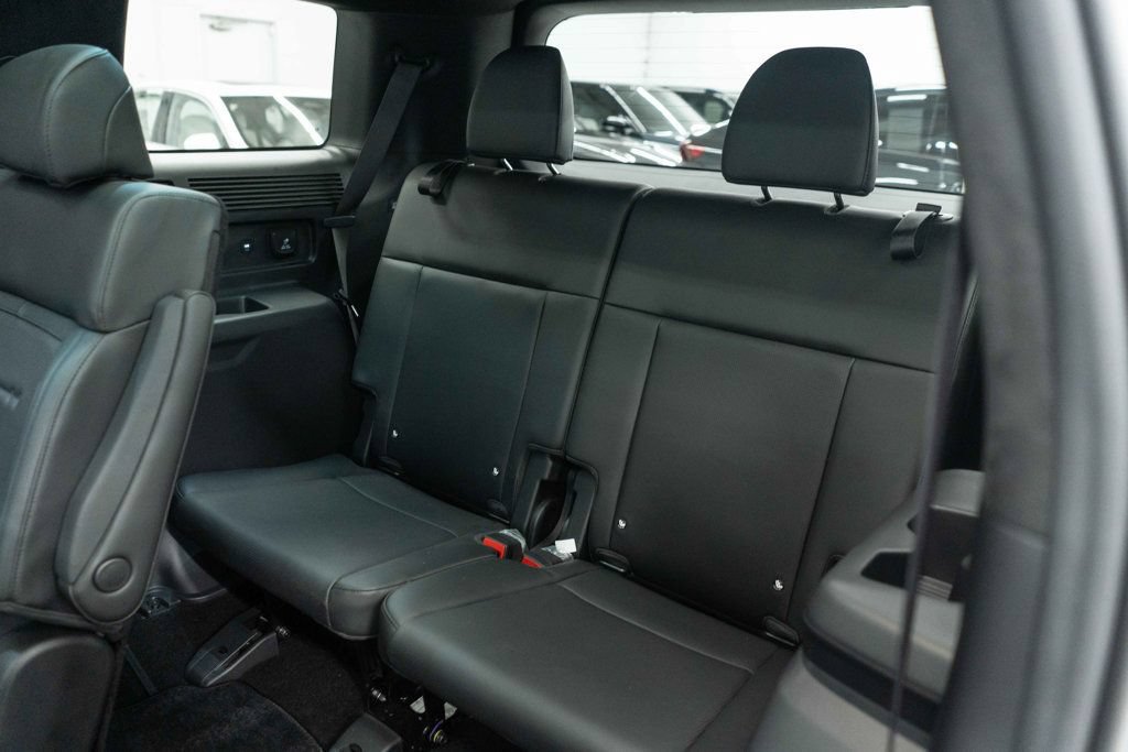 Used 2024 Hyundai Santa Fe Calligraphy AWD/4WD image 17