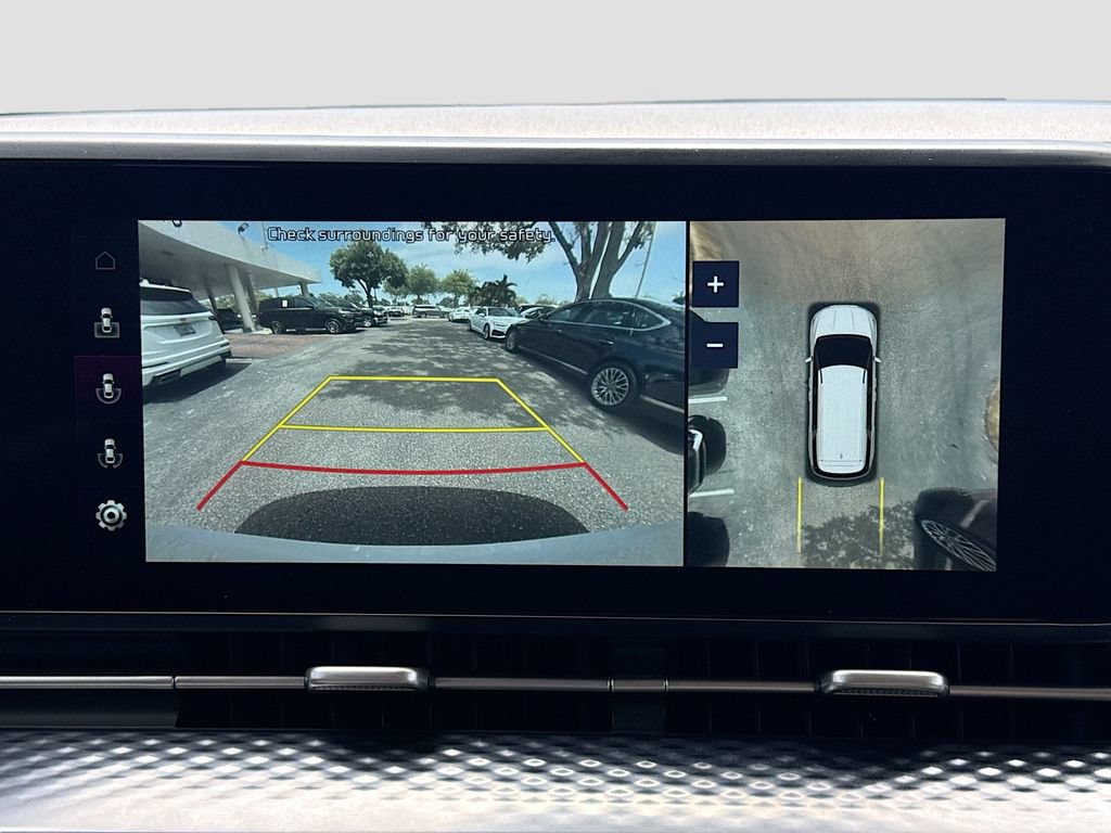 Used 2022 Kia Carnival SX Prestige FWD image 15