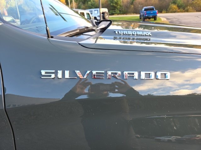 New 2026 Chevrolet Silverado 1500 LT image 14