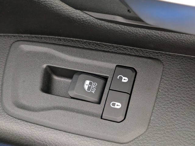 Certified 2025 RAM 1500 Tradesman w/ Night Edition AWD/4WD image 33