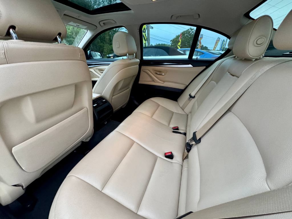 Used 2016 BMW 535i Sedan RWD image 9