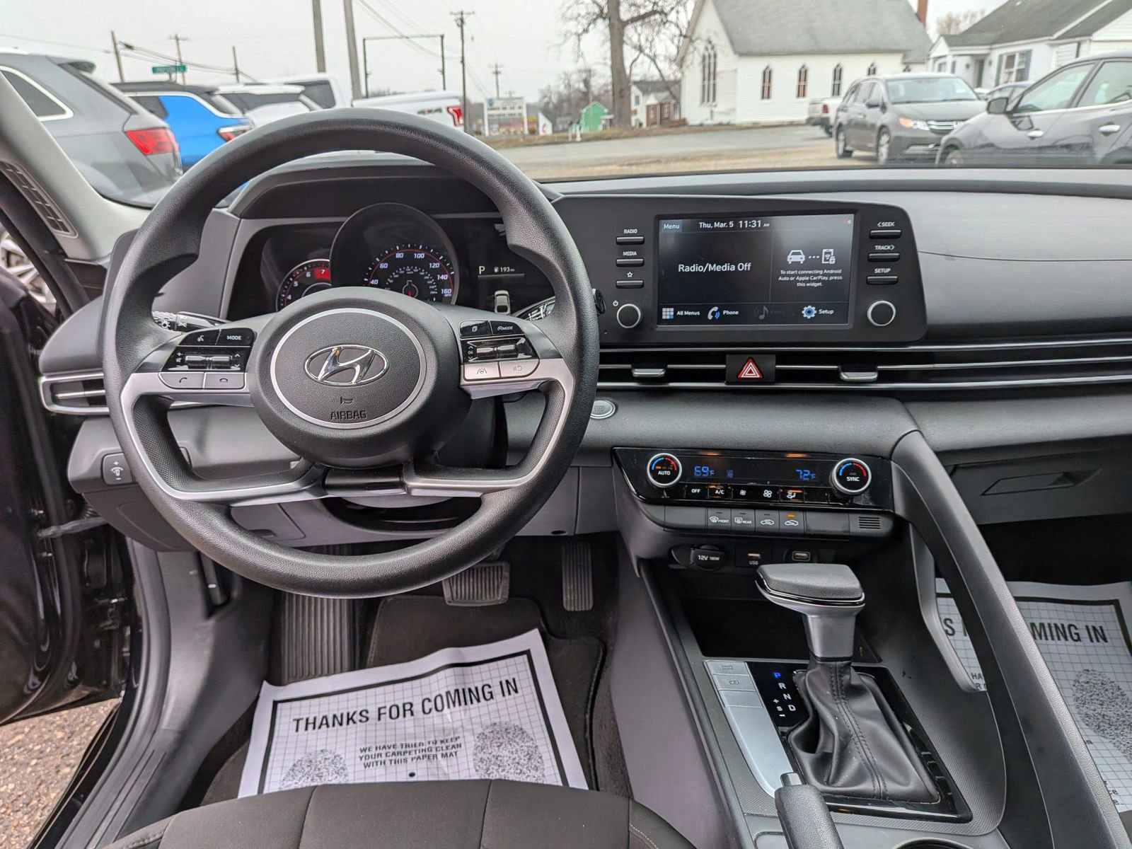 Used 2021 Hyundai Elantra SEL image 33