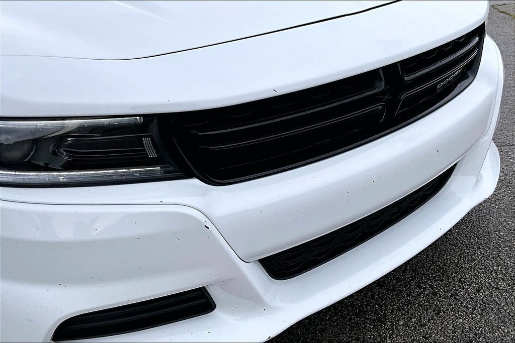 Used 2022 Dodge Charger SXT RWD image 25