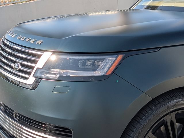 Certified 2025 Land Rover Range Rover SV AWD/4WD image 9