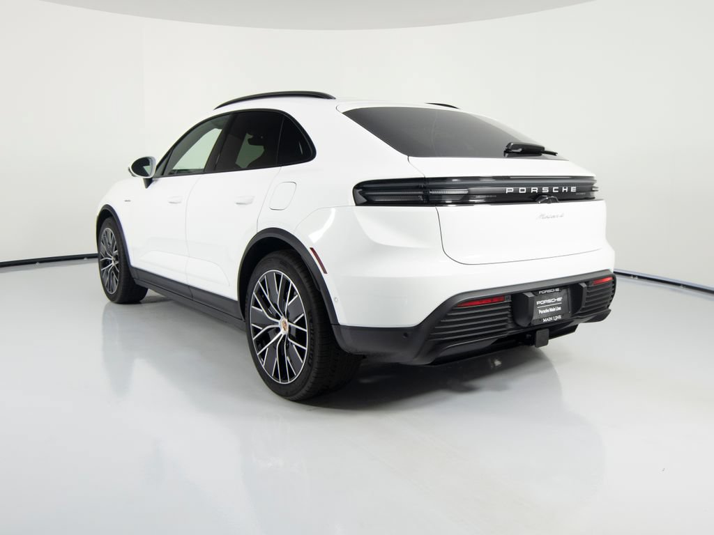 New 2026 Porsche Macan 4 Electric AWD/4WD image 3