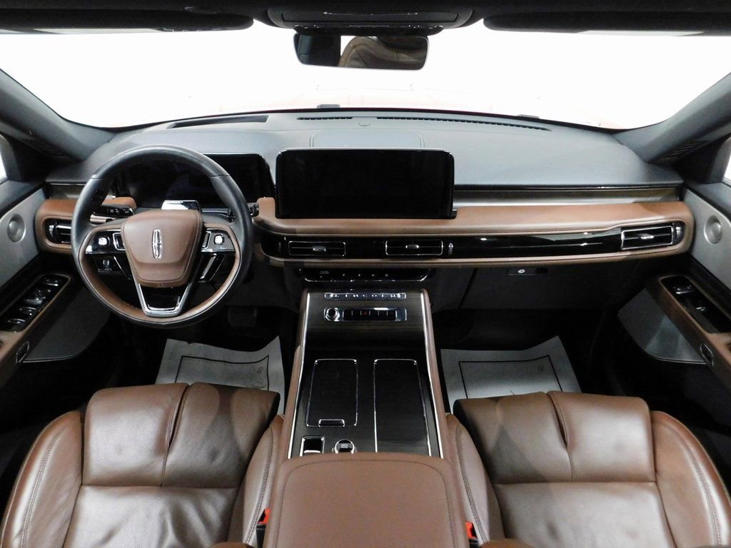 Used 2025 Lincoln Aviator Reserve w/ Equipment Group 201A image 46