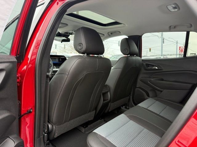 New 2026 Chevrolet Trax LT w/ Sunroof Package image 13