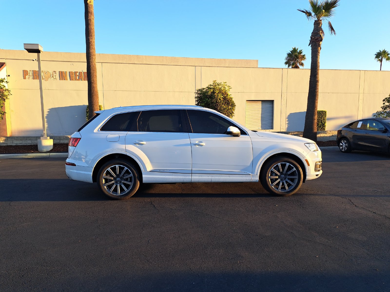 Used 2018 Audi Q7 3.0T Premium Plus w/ Premium Plus Package AWD/4WD image 4