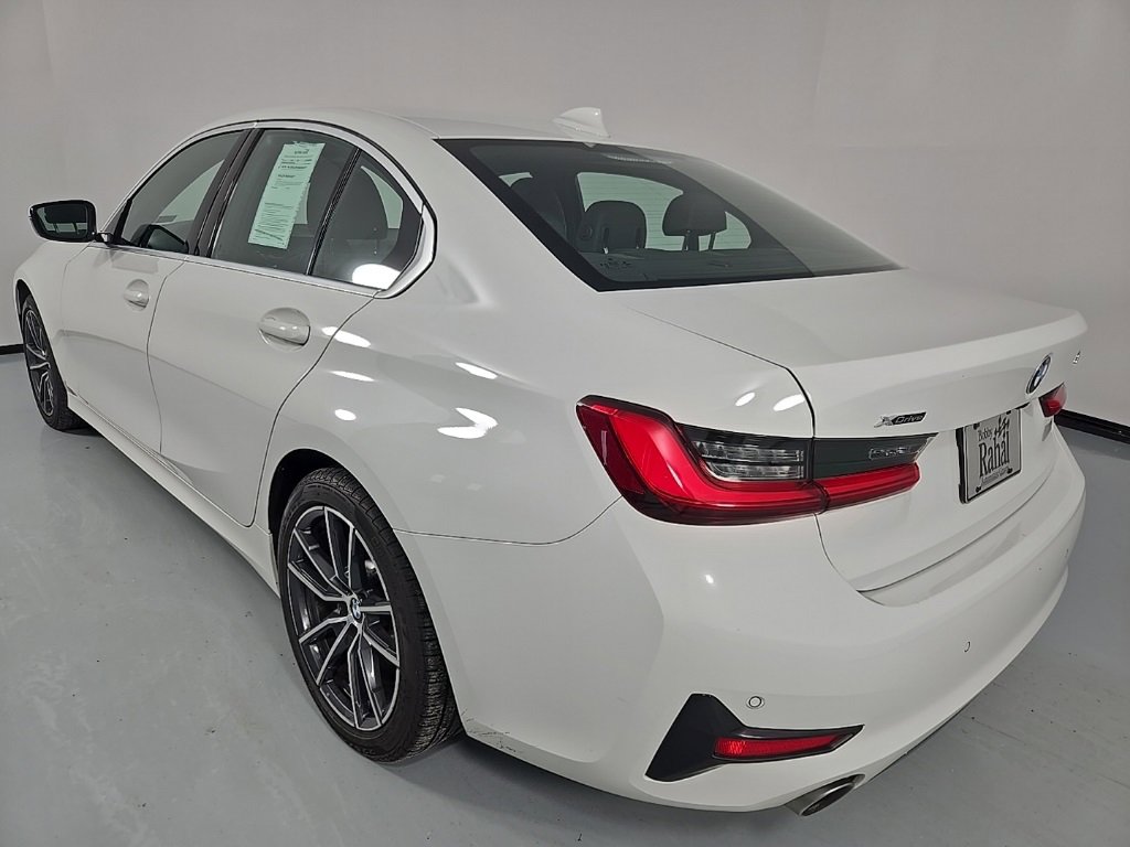 Used 2021 BMW 330i xDrive Sedan w/ Convenience Package image 8