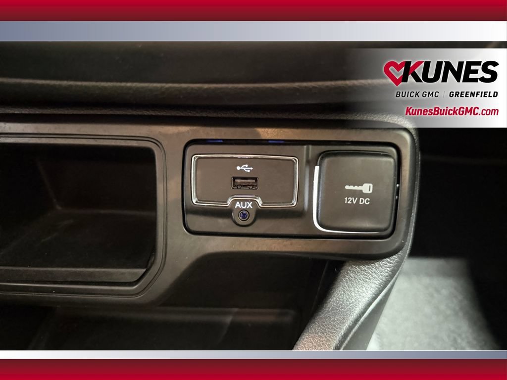 Used 2019 Jeep Renegade Altitude w/ Quick Order Package 2XM FWD image 30