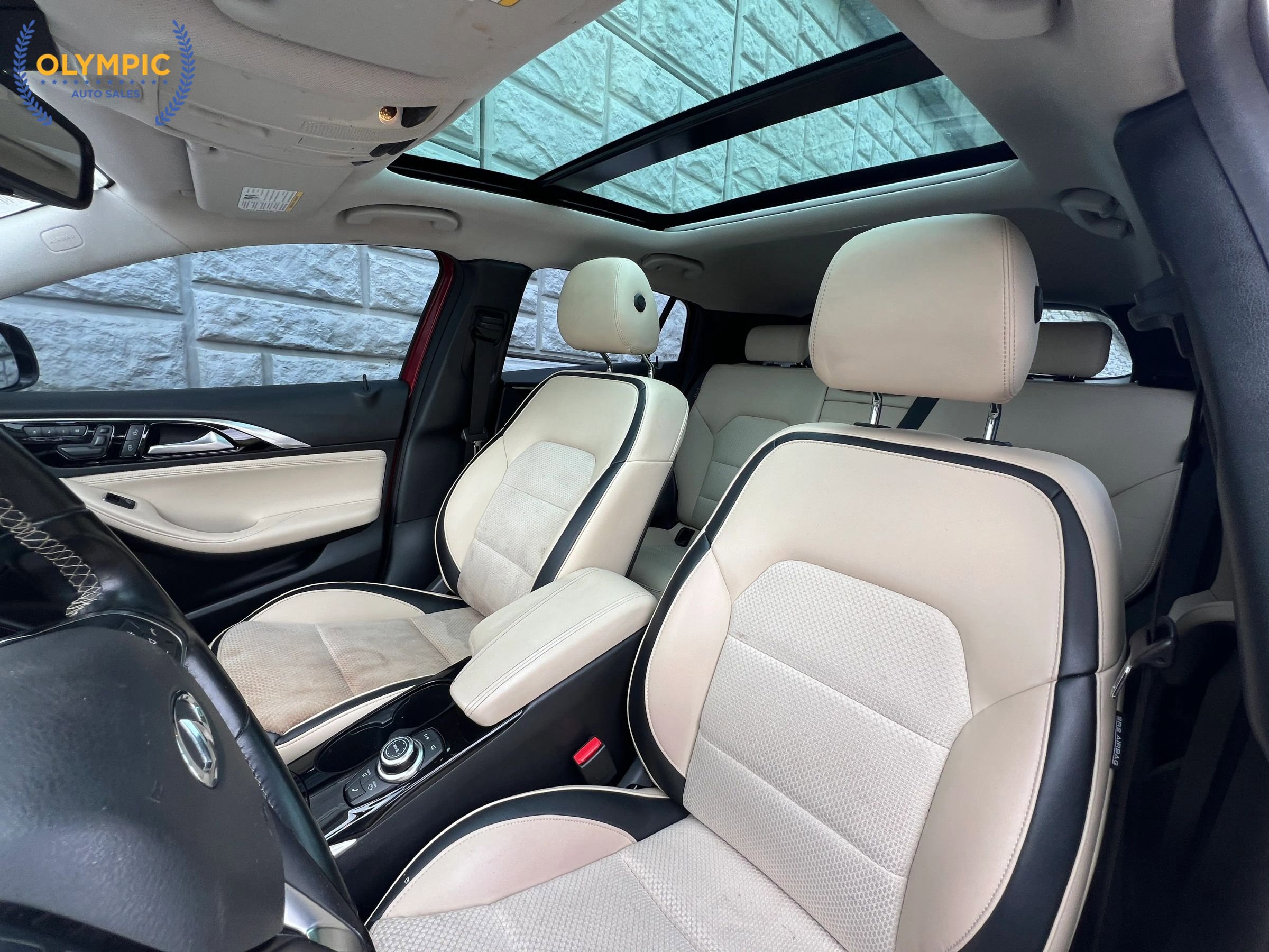 Used 2019 INFINITI QX30 image 36