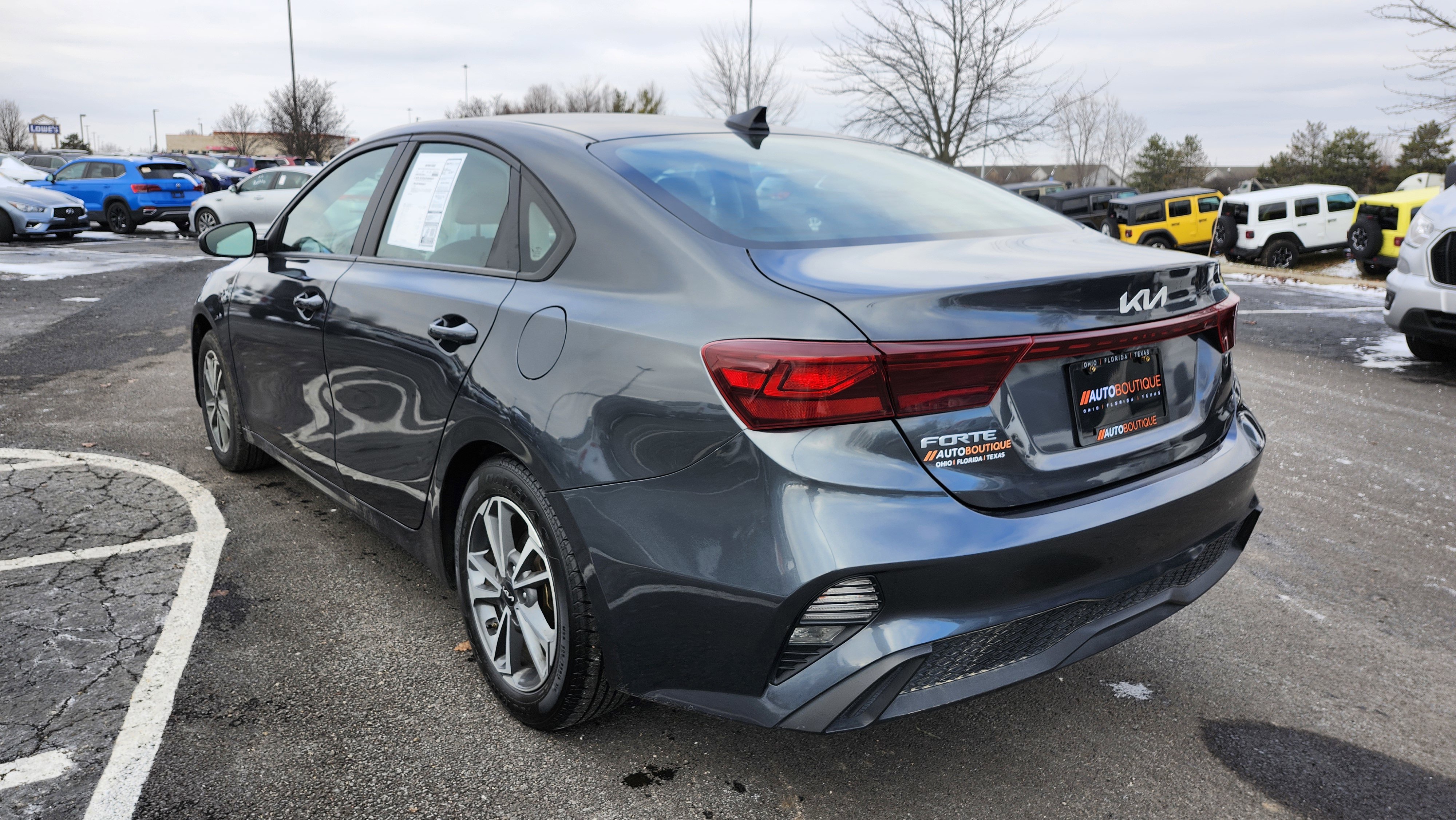 Used 2022 Kia Forte LXS image 13