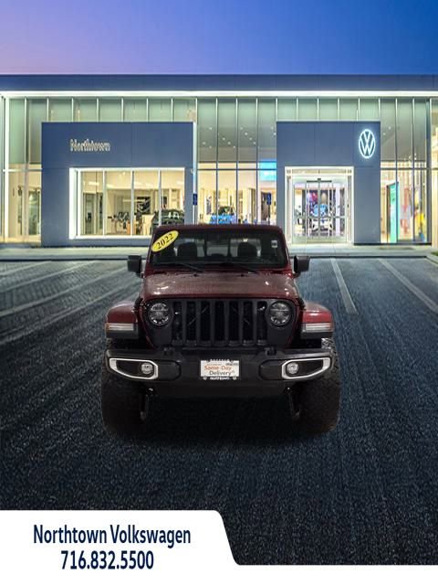 Used 2022 Jeep Gladiator Sport image 2