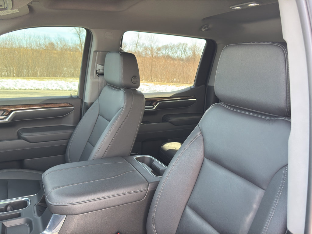 Used 2024 GMC Sierra 1500 Elevation w/ Elevation Premium Package AWD/4WD image 19