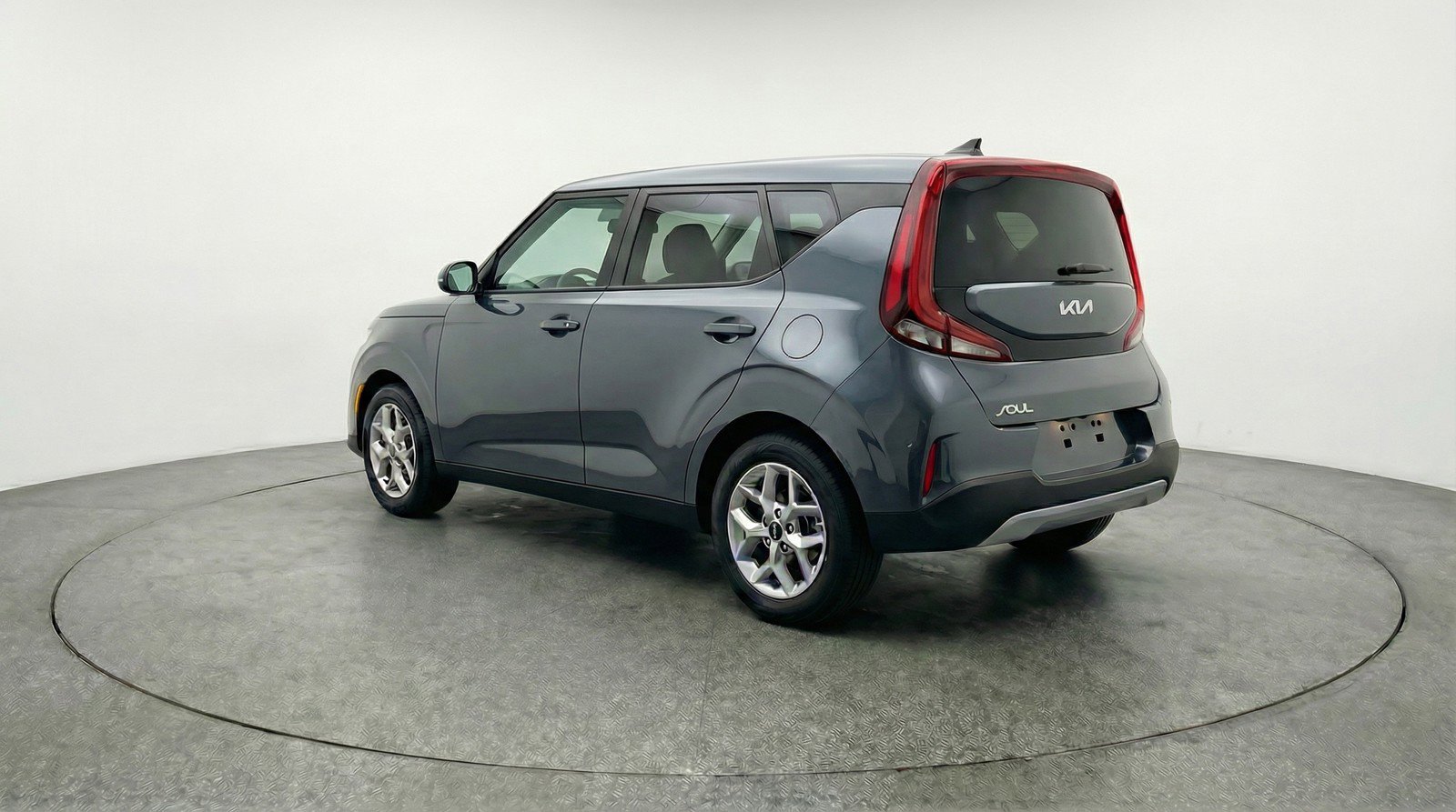 Used 2025 Kia Soul LX w/ LX Technology Package FWD image 6