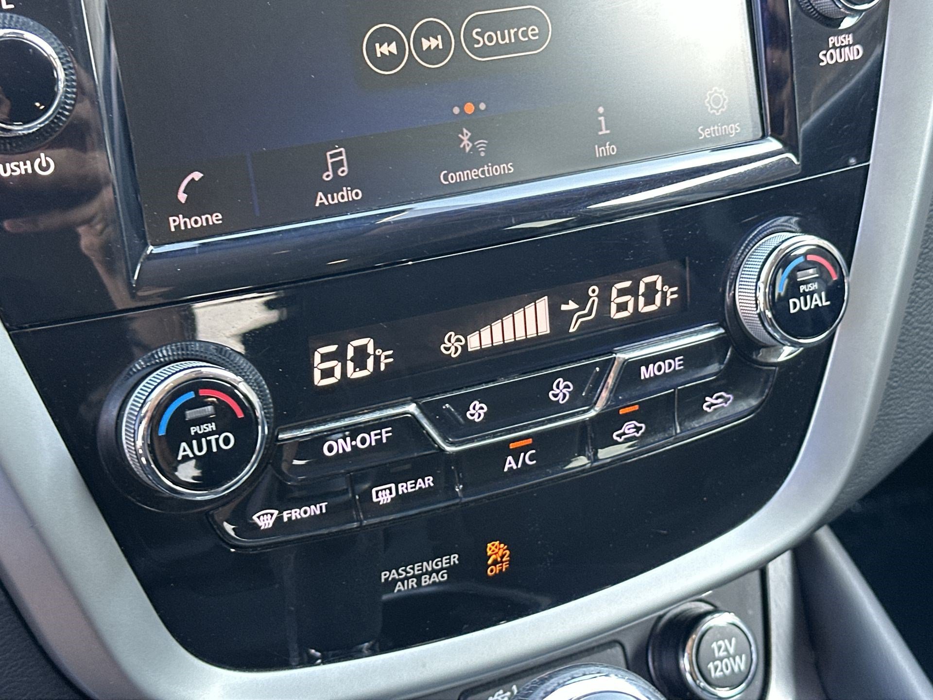 Used 2020 Nissan Murano SV FWD image 16