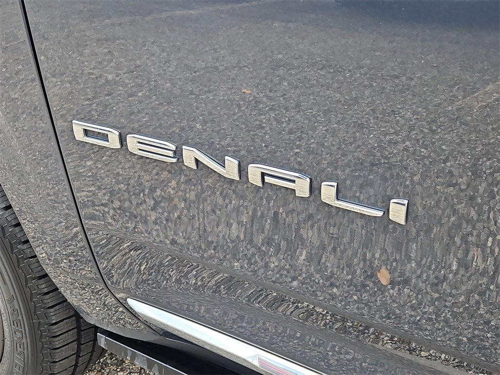 Used 2022 GMC Yukon XL Denali w/ Max Trailering Package image 5