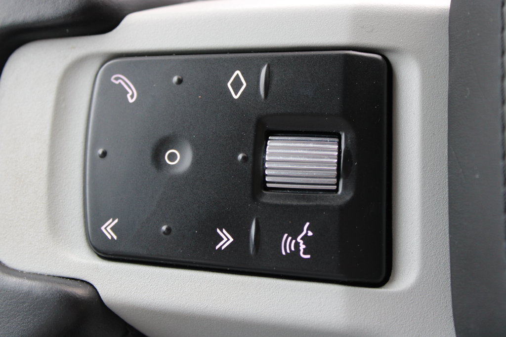 Used 2023 Land Rover Defender 130 First Edition AWD/4WD image 14
