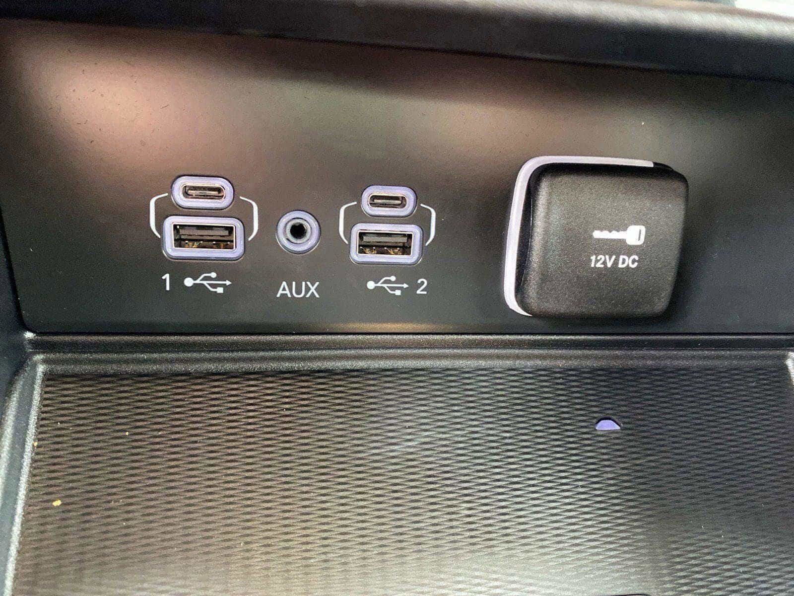 Used 2024 Jeep Grand Cherokee Altitude AWD/4WD image 43