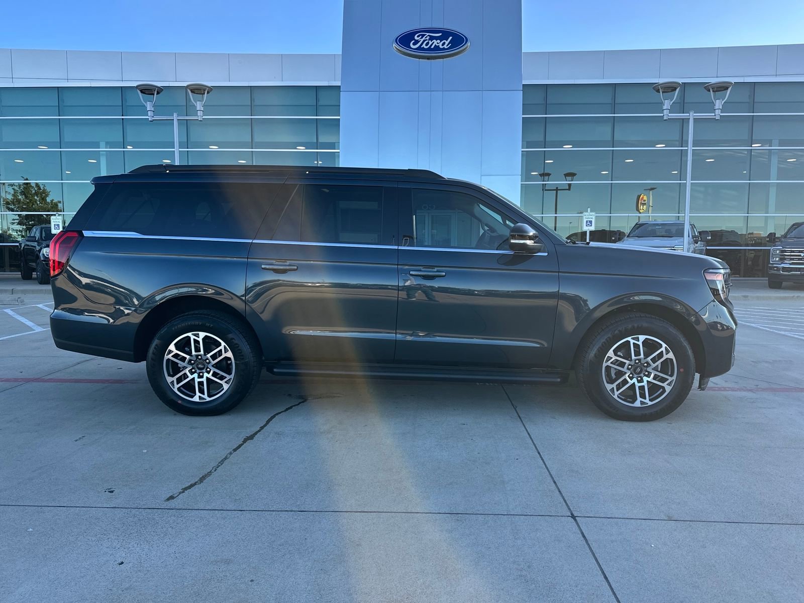 New 2025 Ford Expedition Max Active RWD image 6