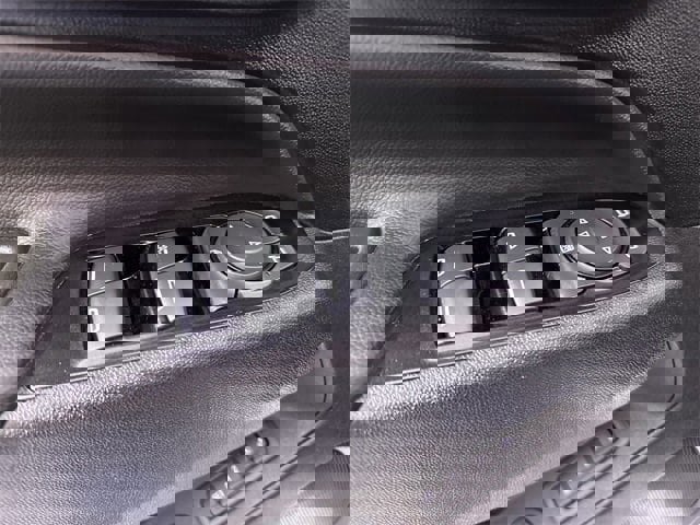 Used 2024 Chevrolet Equinox Premier image 24