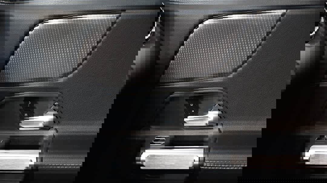 Certified 2022 Mercedes-Benz GLB 250 4MATIC w/ Premium Package Lite image 33