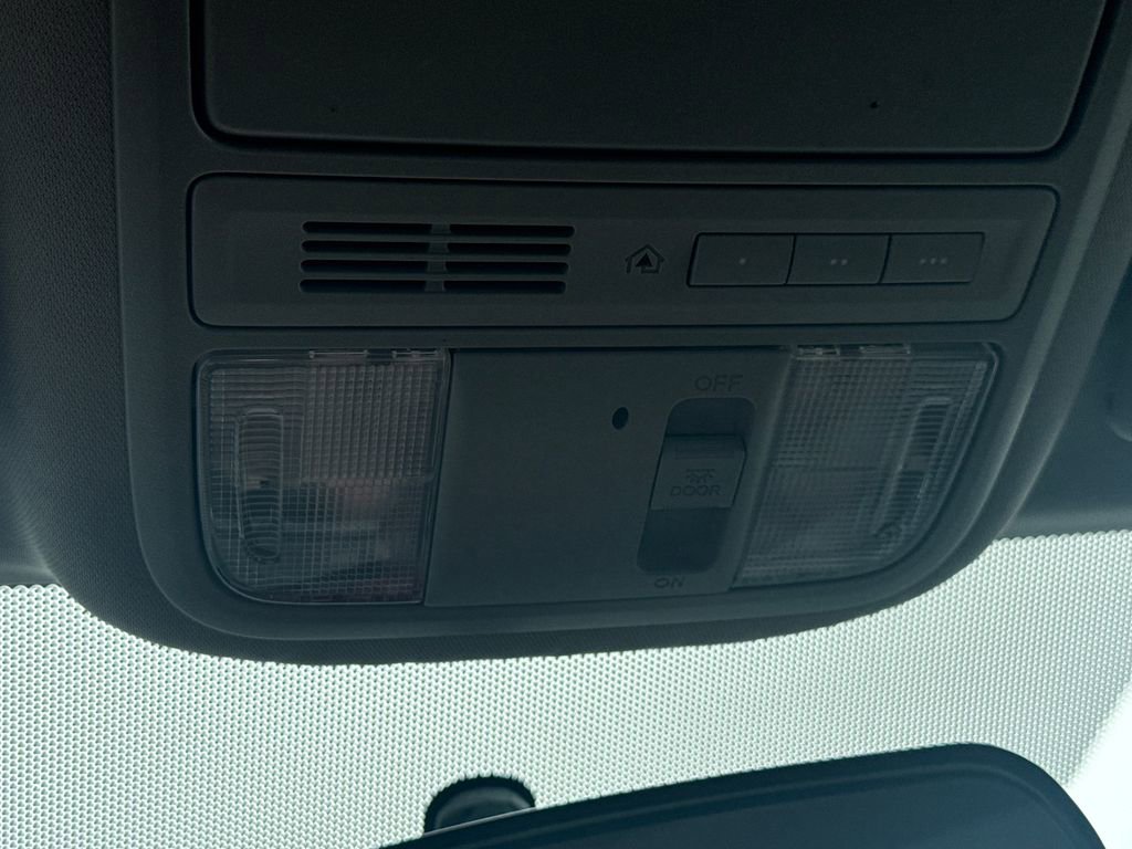 Used 2017 Honda Ridgeline RTS image 29