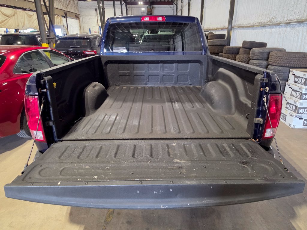 Used 2015 RAM 1500 ST w/ SXT Appearance Group AWD/4WD image 8