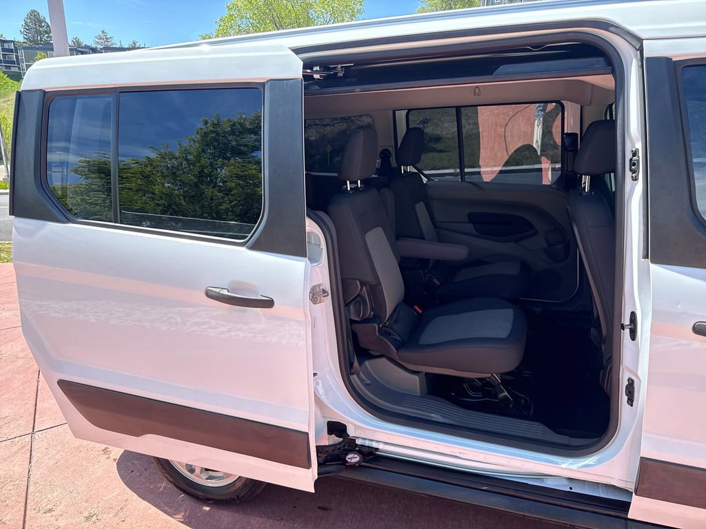 Used 2019 Ford Transit Connect XL FWD image 21