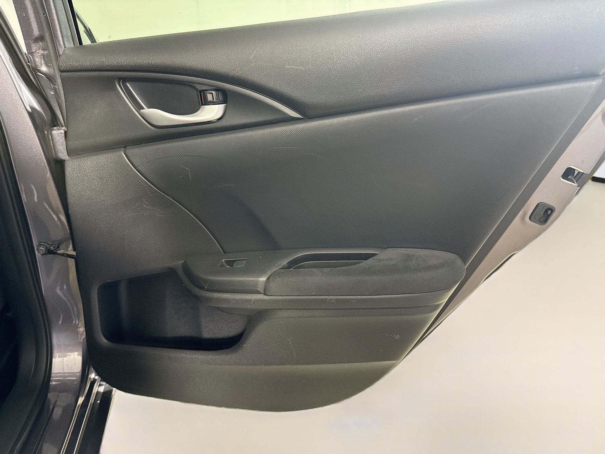 Used 2019 Honda Insight EX image 28
