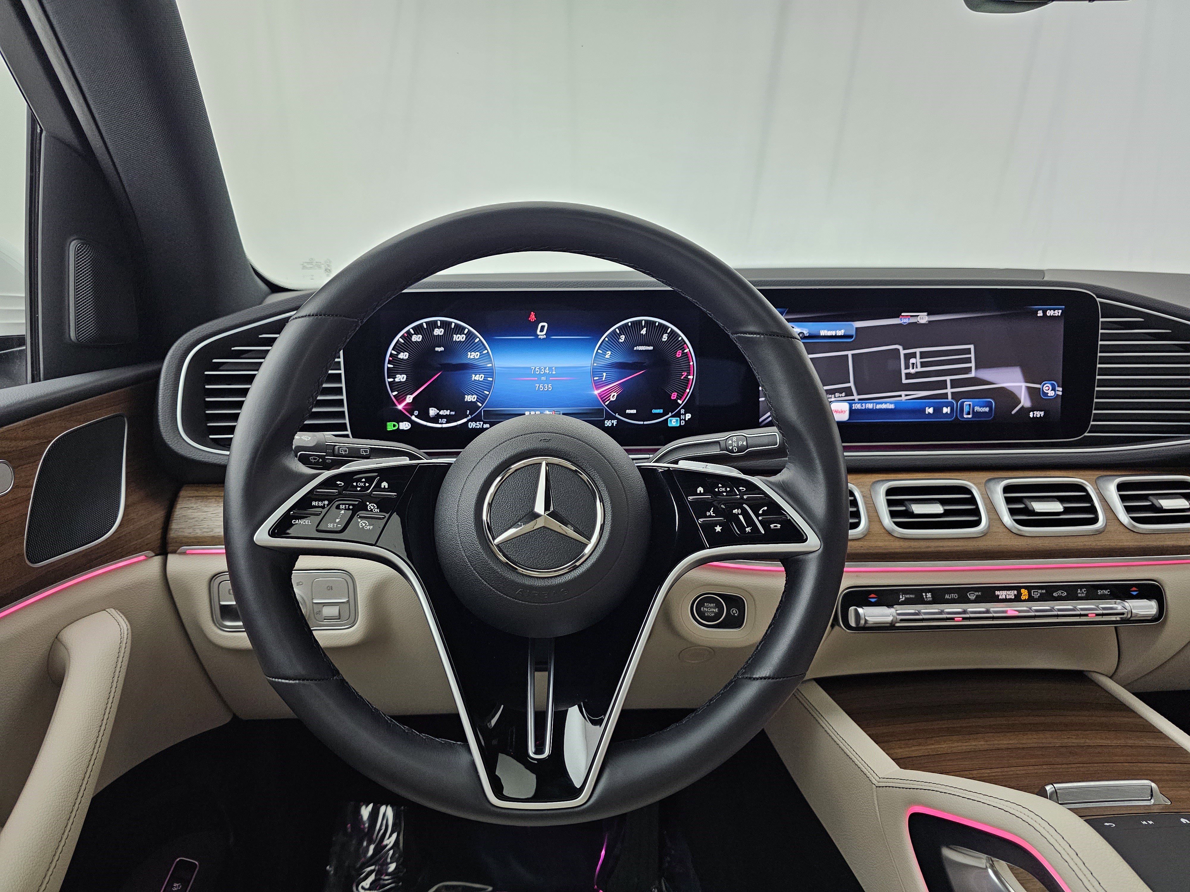 Used 2025 Mercedes-Benz GLE 450 4MATIC image 6