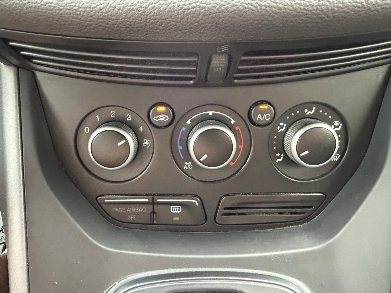 Used 2014 Ford Escape S FWD image 24