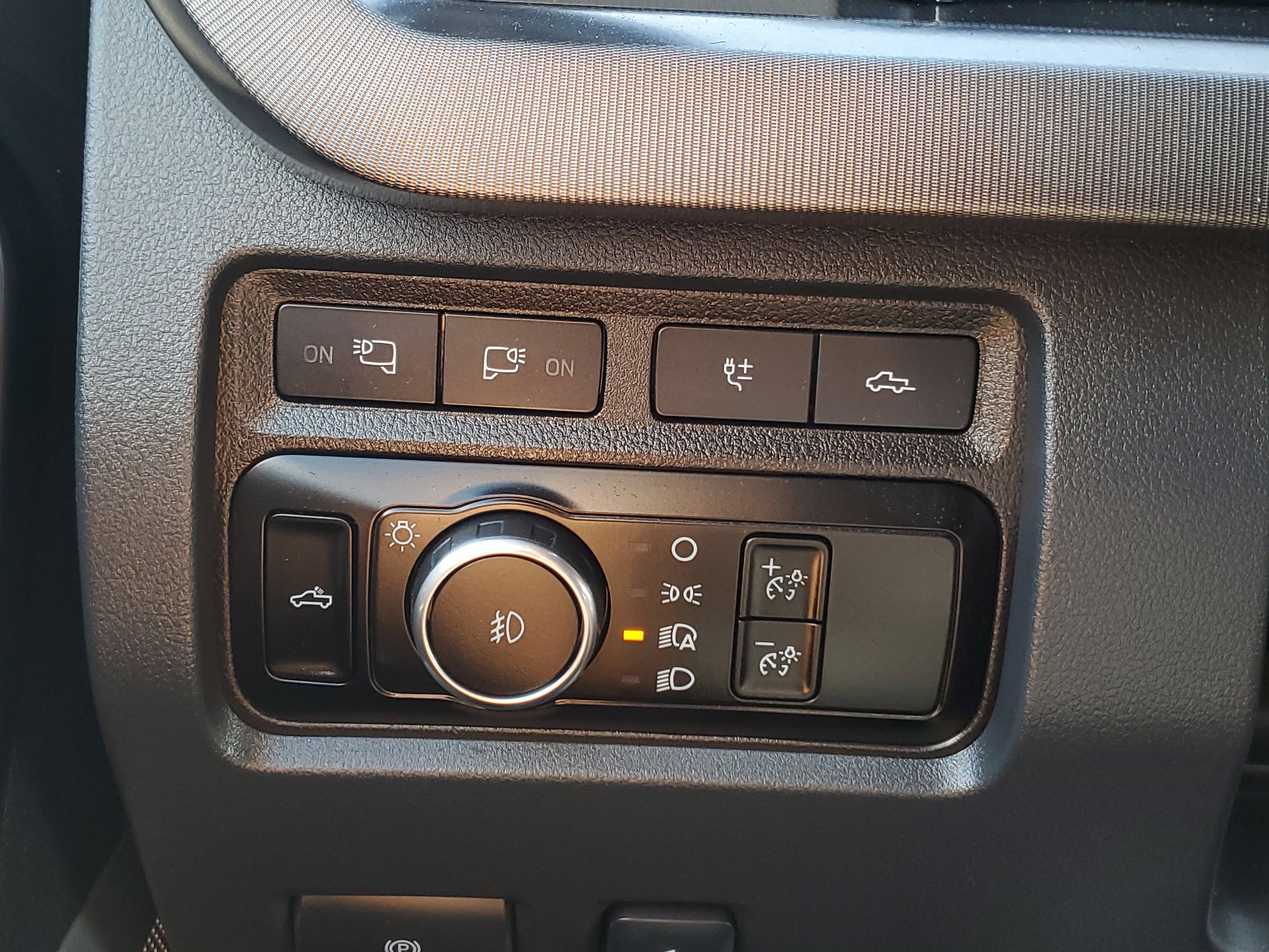 Certified 2024 Ford F250 Platinum AWD/4WD image 28