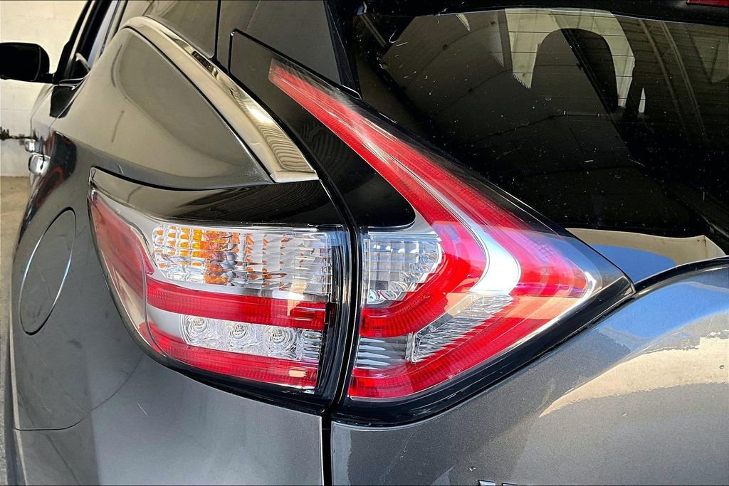 Used 2017 Nissan Murano S AWD/4WD image 22