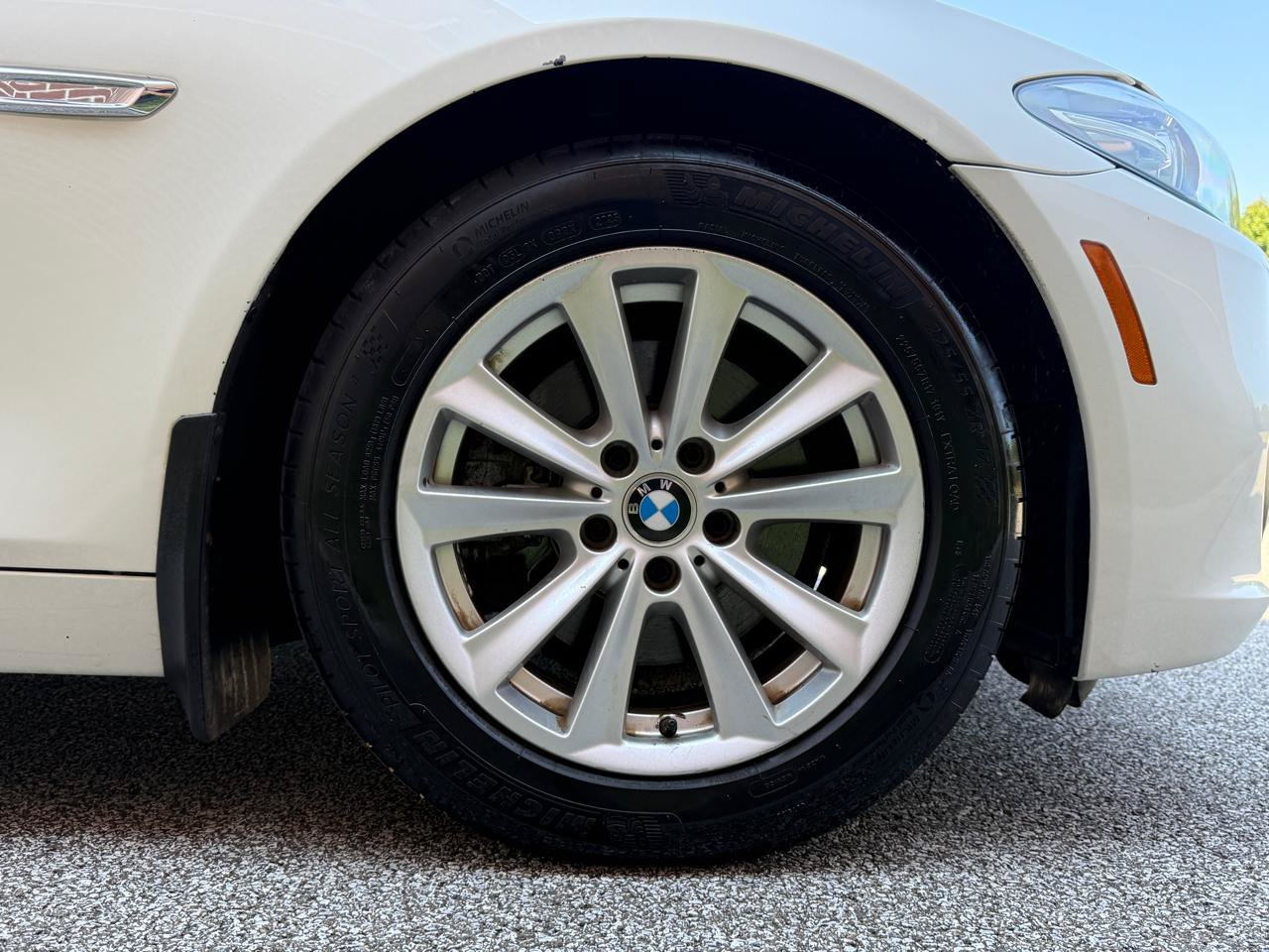 Used 2015 BMW 528i xDrive Sedan AWD/4WD image 45