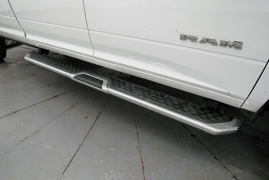 Used 2024 RAM 3500 Big Horn AWD/4WD image 36